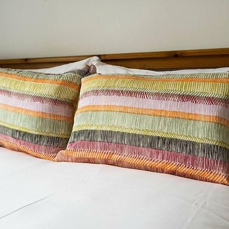 Altido Ultra Stylish Calton Road Apt W/ Parking Apartment Edinburgh Bagian luar foto